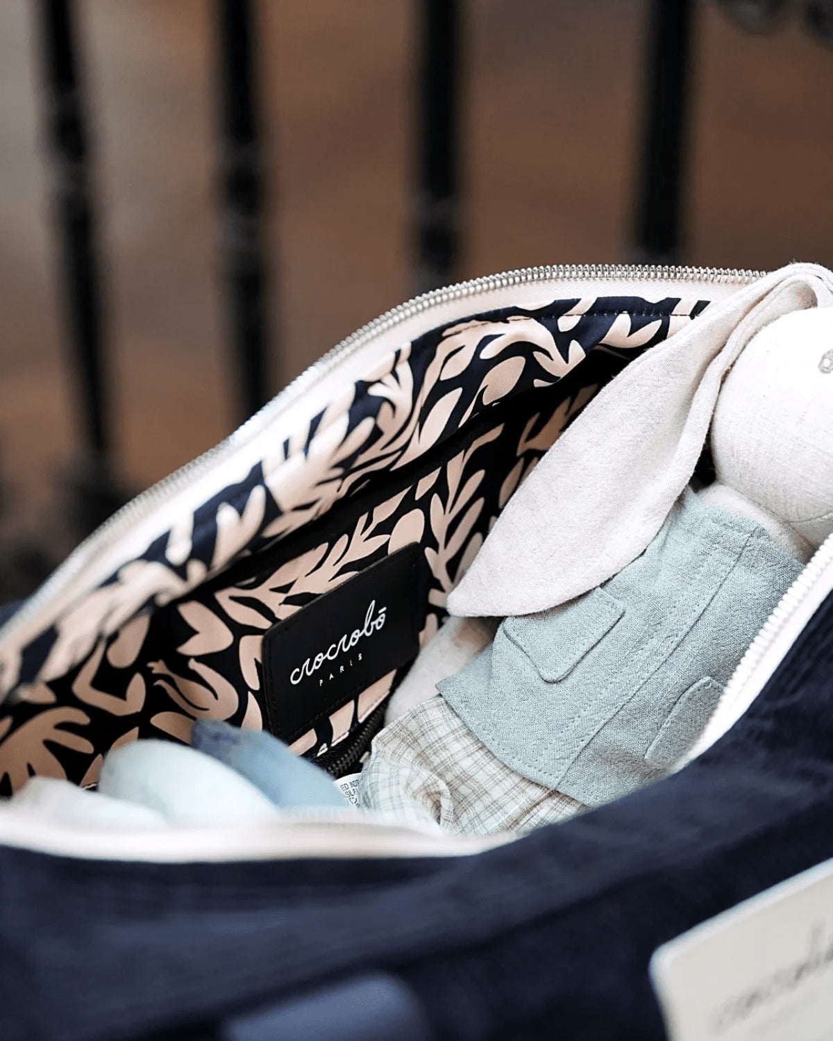 Sac à langer bébé velours côtelé noir Noah - Crocrobo Paris
