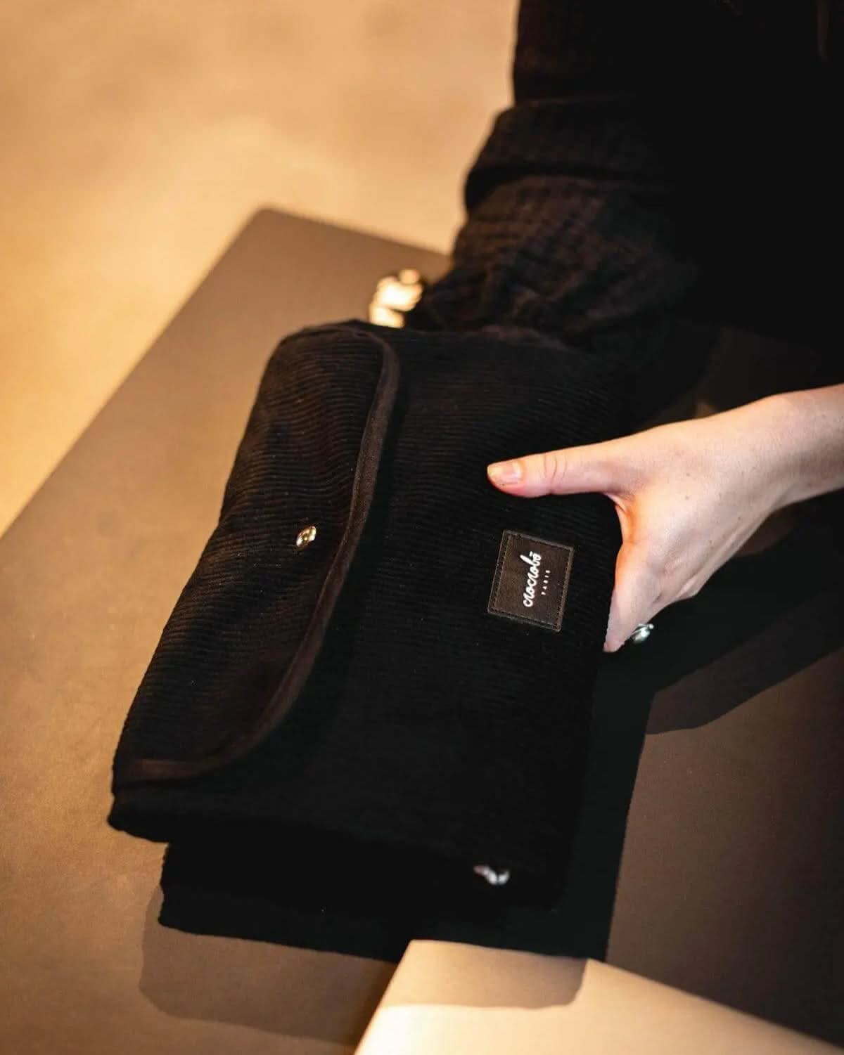 Tapis à langer Paul - Velours noir - Crocrobo Paris